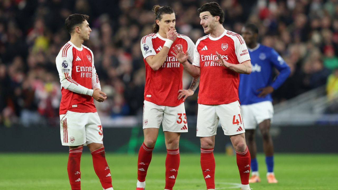 Prediksi Lengkap Portsmouth vs Arsenal 11 Januari