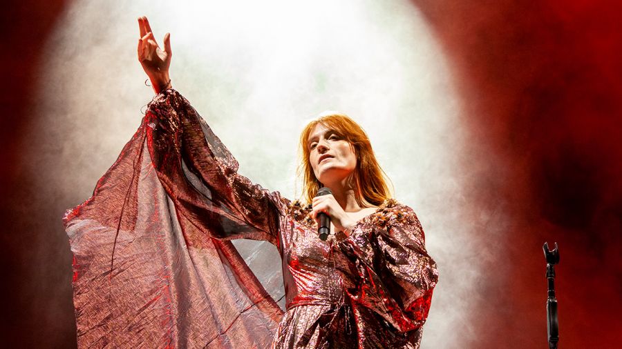 Na terenie posiadłości Florence Welch mogą znajdować się szczątki ludzkie z czasów średniowiecza (fot. Getty Images)