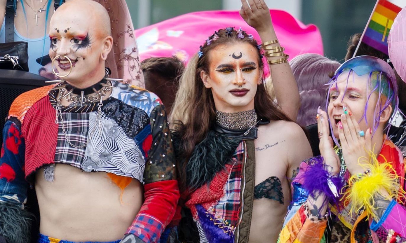 Chcą aborcji i homoadopcji, czasem zbierają na zmianę płci Parada
