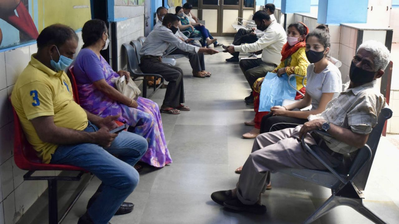 Decyzja rządu jest odpowiedzią na drugą falę koronawirusa w Indiach (fot. Sonu Mehta/Hindustan Times/Getty Images) Decyzja rządu jest odpowiedzią na drugą falę koronawirusa w Indiach (fot. Sonu Mehta/Hindustan Times/Getty Images)