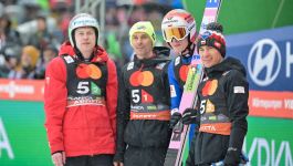 Finał cyklu w Klingenthal! Sprawdź program zawodów LGP (fot. Getty) Skoki narciarskie Klingenthal 2025 – terminarz i wyniki konkursów LGP (25-26 października)