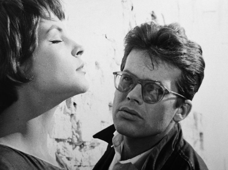 Film Morgensterna Z Barbarą Kwiatkowską Film „Do widzenia, do jutra” stał się portretem młodego pokolenia w PRL