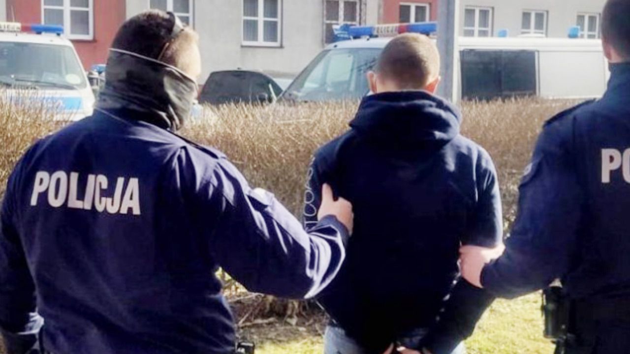 Napadli na sklep, a później zaatakowali kobietę i policjanta (fot. Policja) Napadli na sklep, a później zaatakowali kobietę i policjanta (fot. Policja)