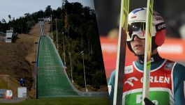Kamil Stoch nie ma z Hinzenbach najlepszych wspomnień. A pewnie większość złych. Polski skoczek w Letnim Grand Prix startuje w Austrii przeciętnie i nie wygrywał, mimo że w tym cyklu ma już 28 miejsc na podium. Zawody w Hiznenbach są ważne z uwagi na przygotowania do Pucharu Świata 2025/26, który rozpocznie się już w listopadzie w Lillehamer. (fot. Artur Bała, PAP)