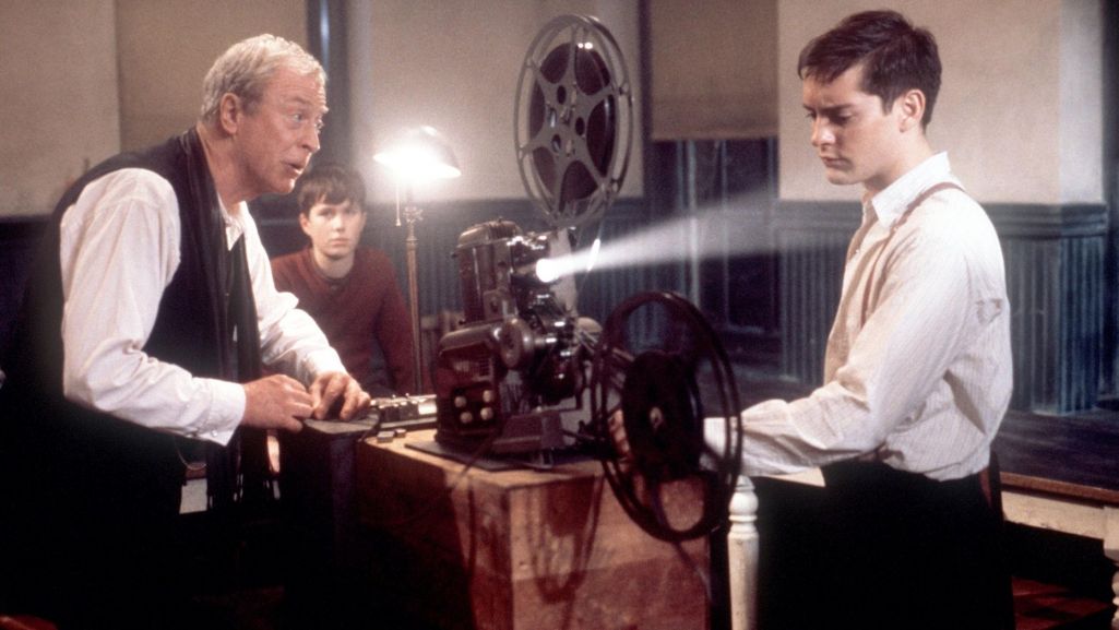 Michael Caine w swoim drugim występie nagrodzonym Oscarem, czyli w produkcji „Wbrew regułom” (fot. Stephan Vaughan Miramax Films/ Getty Images).