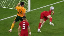 Caglar Soyuncu zagrał ręką w Turcja – Walia (fot. Getty)