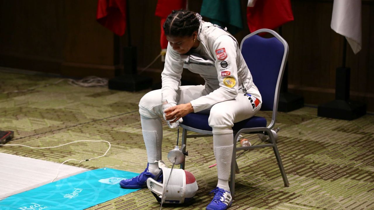 Paryż 2024: francuska florecistka zawieszona za doping | TVP SPORT