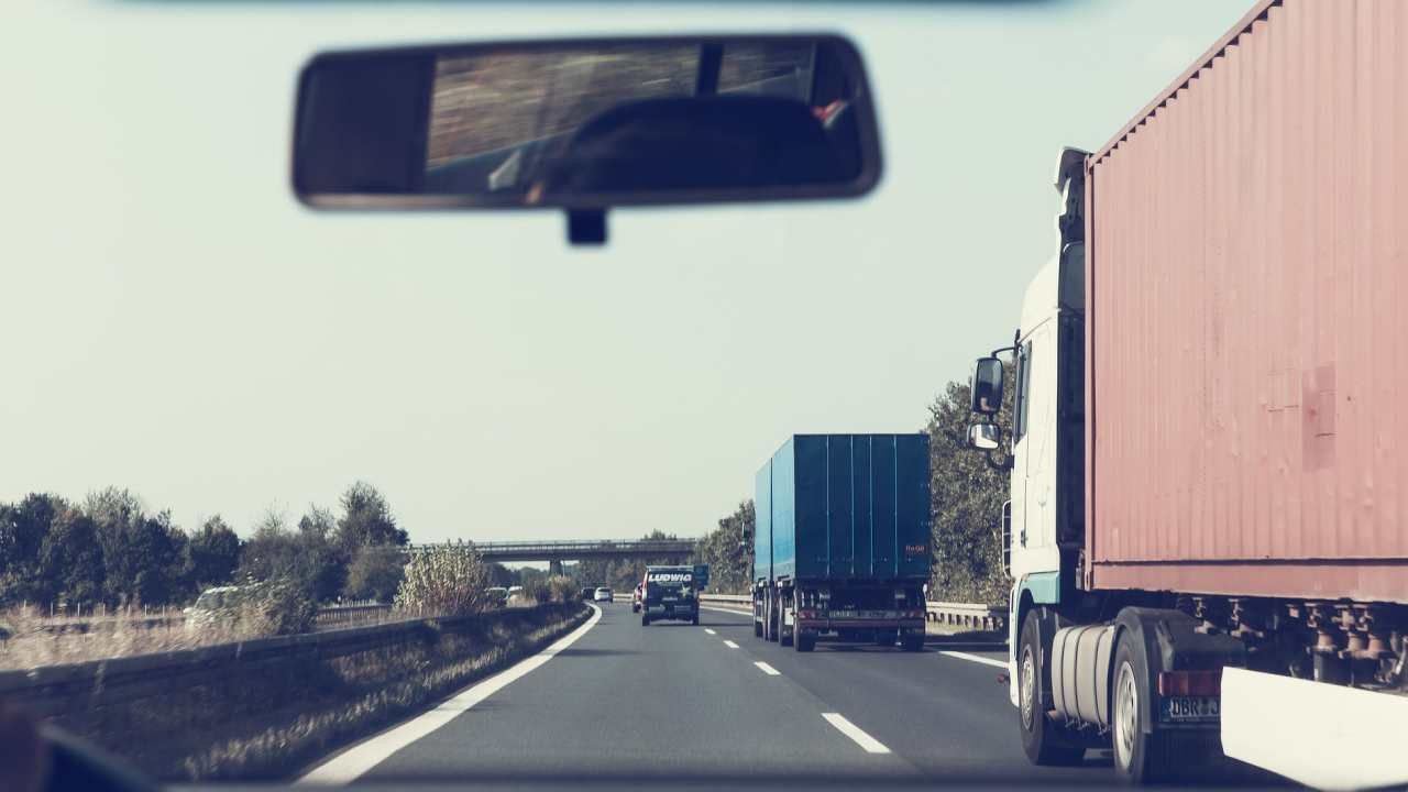 W październiku ub. r. również Polska złożyła skargę do TSUE na przepisy unijnego pakietu mobilności (fot. Piaxabay/markusspiske) W październiku ub. r. również Polska złożyła skargę do TSUE na przepisy unijnego pakietu mobilności (fot. Piaxabay/markusspiske)