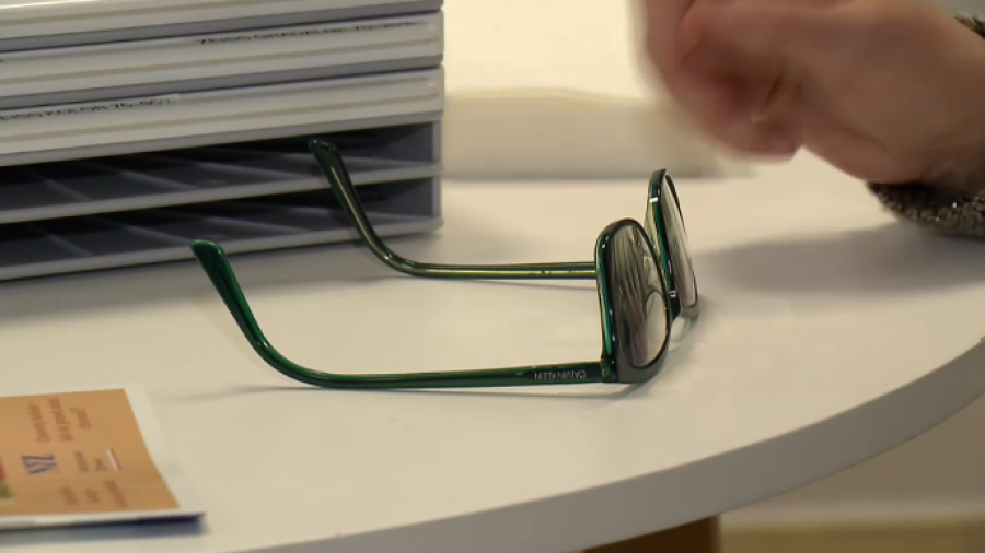Optometryści zachęcają do badań wzroku. Nawet połowa Polaków powinna nosić okulary