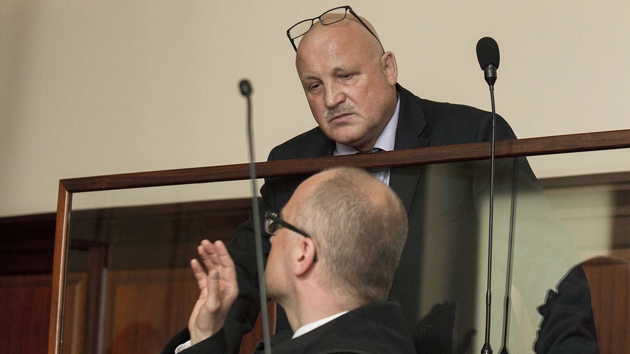 Piotr Rybak, skazany prawomocnie za spalenie kukły Żyda, trafi do więzienia (fot. arch.PAP/Aleksander Koźmiński) Piotr Rybak, skazany prawomocnie za spalenie kukły Żyda, trafi do więzienia (fot. arch.PAP/Aleksander Koźmiński)