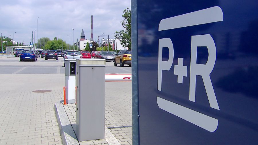Parkingi tańsze dla krakowian.