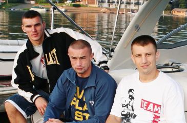 Mateusz Masternak [L], Piotr Wilczewski, Tomasz Adamek [P] fot. Facebook
