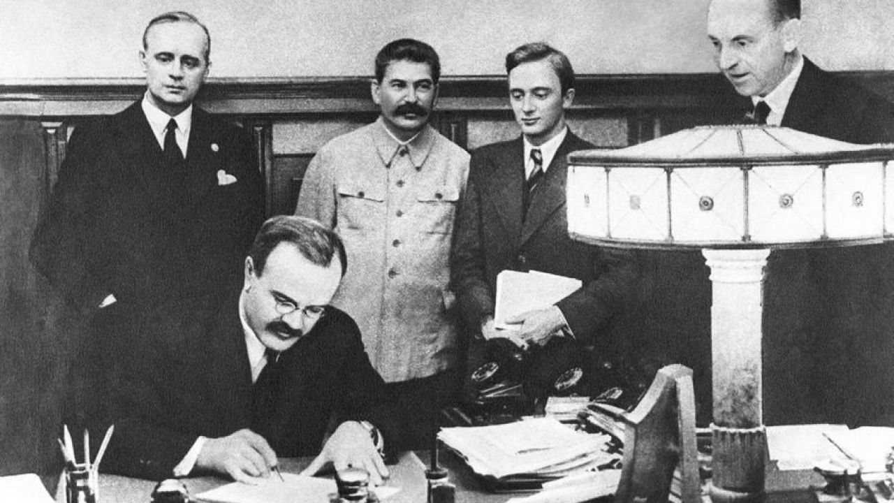 Pakt Ribbentrop-Mołotow został podpisany 17 września 1939 roku (fot. arch. PAP/ITAR-TASS/Nikolai Akimov)