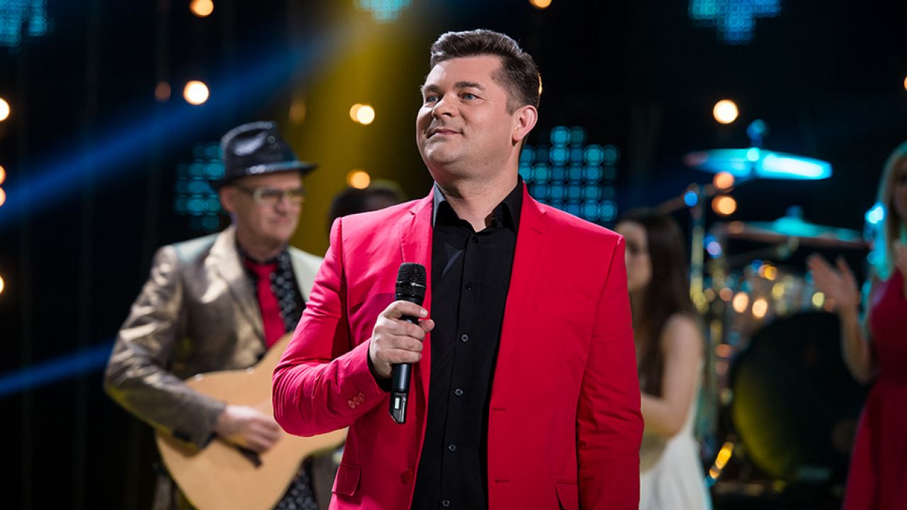 Zenek Martyniuk nie ukrywa zadowolenia z tego pomysłu (fot. arch.TVP/Jan Bogacz) Zenek Martyniuk nie ukrywa zadowolenia z tego pomysłu (fot. arch.TVP/Jan Bogacz)
