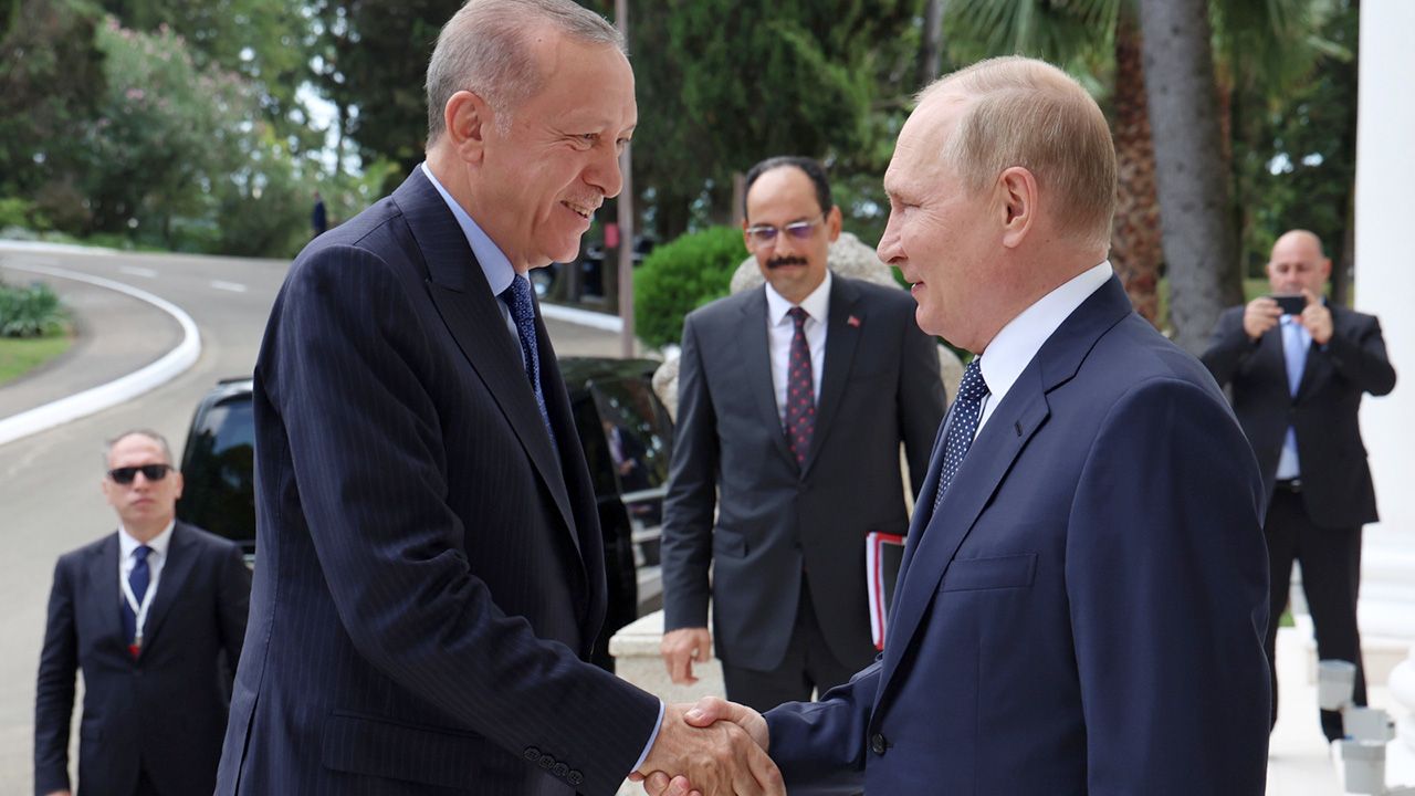Erdogan i Putin (fot. PAP/EPA/V.PROKOFYEV/SPUTNIK/KREMLIN POOL)