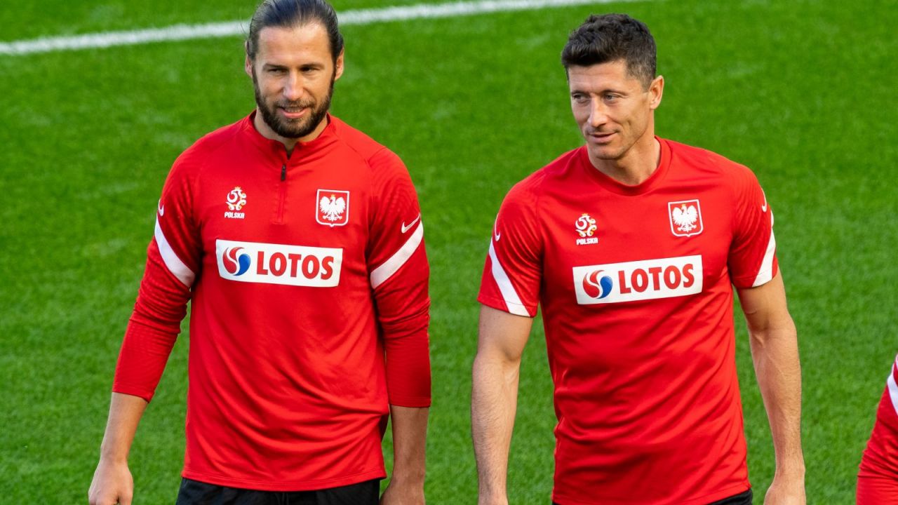 Grzegorz Krychowiak i Robert Lewandowski (fot. Getty Images)