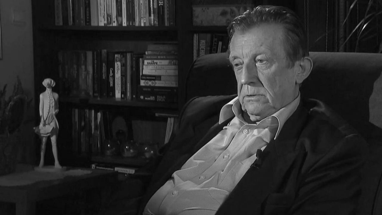Zmarł aktor i pedagog Edward Linde-Lubaszenko. Miał 86 lat. O jego śmierci poinformowała Polska Agencja Prasowa. 