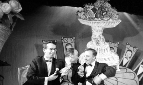 W programie TVP Jerzego Gruzy „Poznajmy się” (1964 r.) tworzył duet konferansjerów razem z Jackiem Fedorowiczem. Fot. TVP