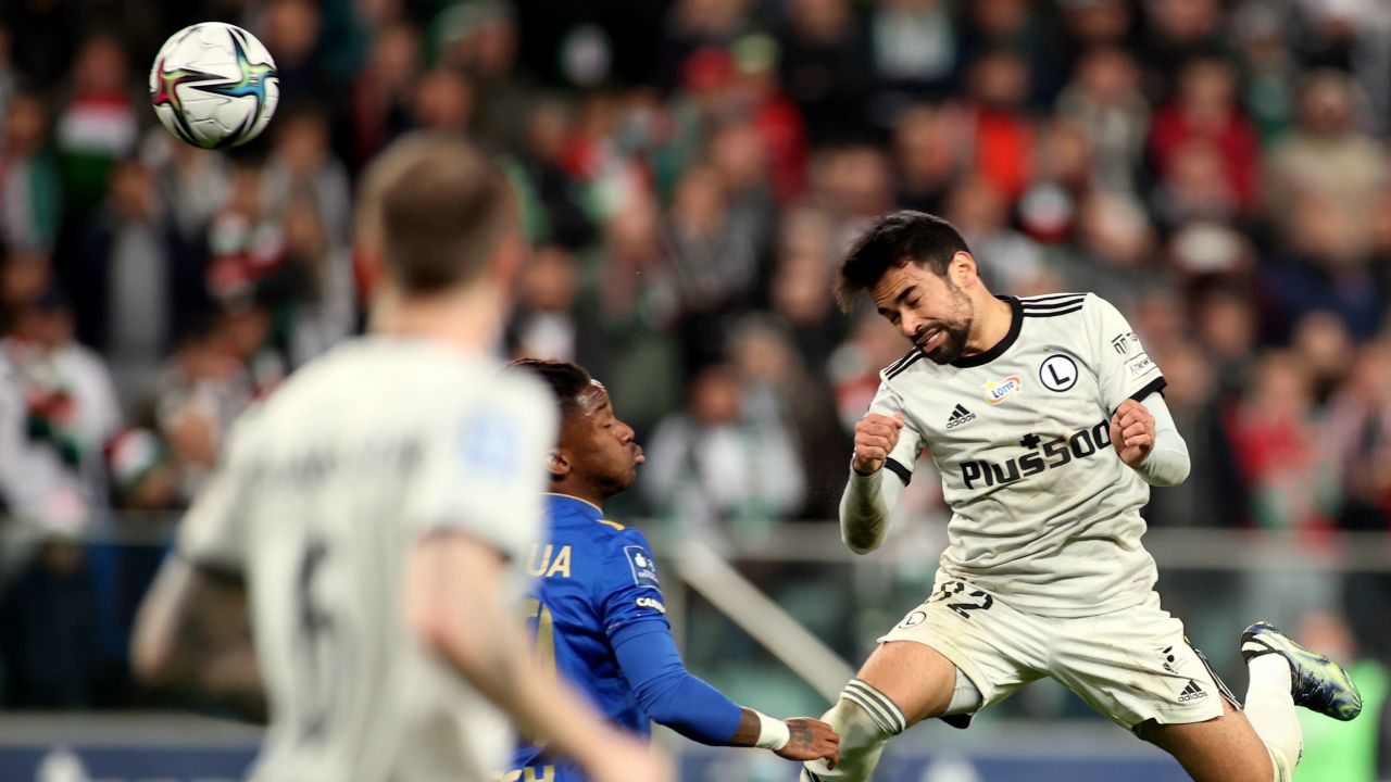 Piłkarz drużyny Legia Warszawa Luquinhas (fot. Leszek Szymański/PAP) Piłkarz drużyny Legia Warszawa Luquinhas (fot. Leszek Szymański/PAP)