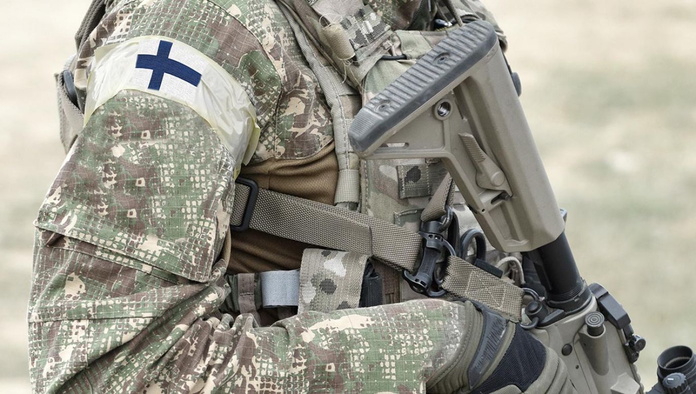 Za przystąpieniem Finlandii do NATO opowiedziało się 53 członków rady partii (fot. Shutterstock)