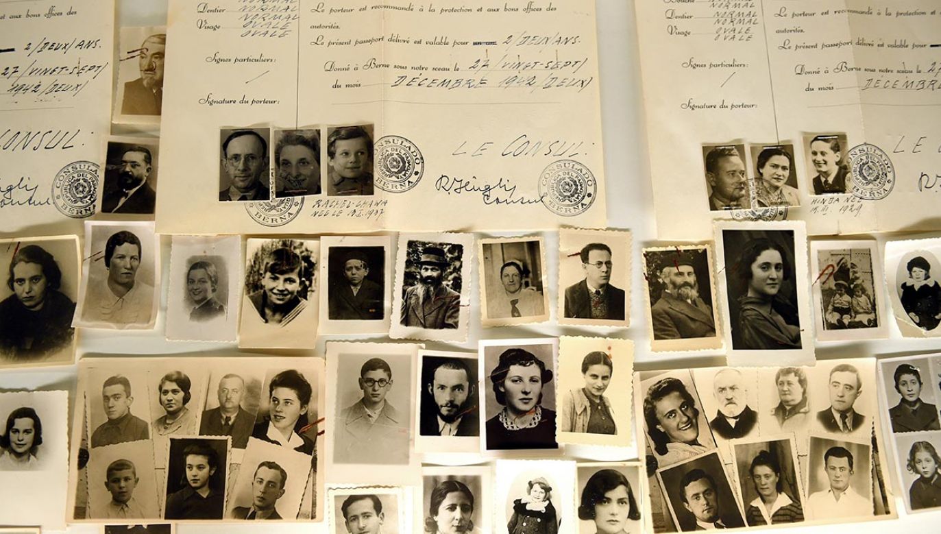 Akcja paszportowa ratowała życie Żydów(fot.  PAP/Darek Delmanowicz)