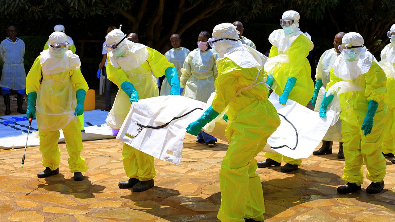Ebola wywołuje groźne epidemie w Afryce (fot. REUTERS/Samuel Mambo)