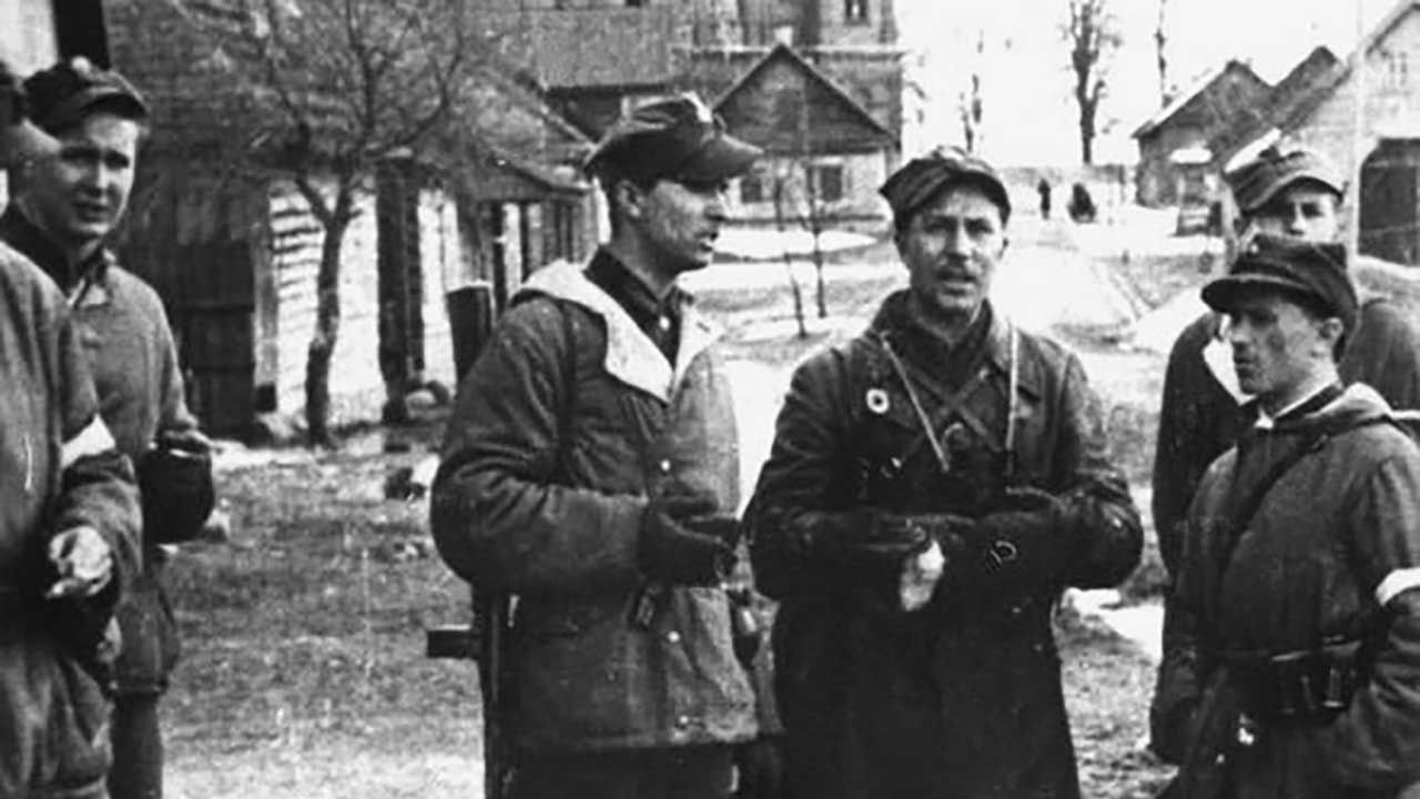 Żołnierze 3. Wileńskiej Brygady Armii Krajowej (fot. pl.wikipedia.org) Żołnierze 3. Wileńskiej Brygady Armii Krajowej (fot. pl.wikipedia.org)
