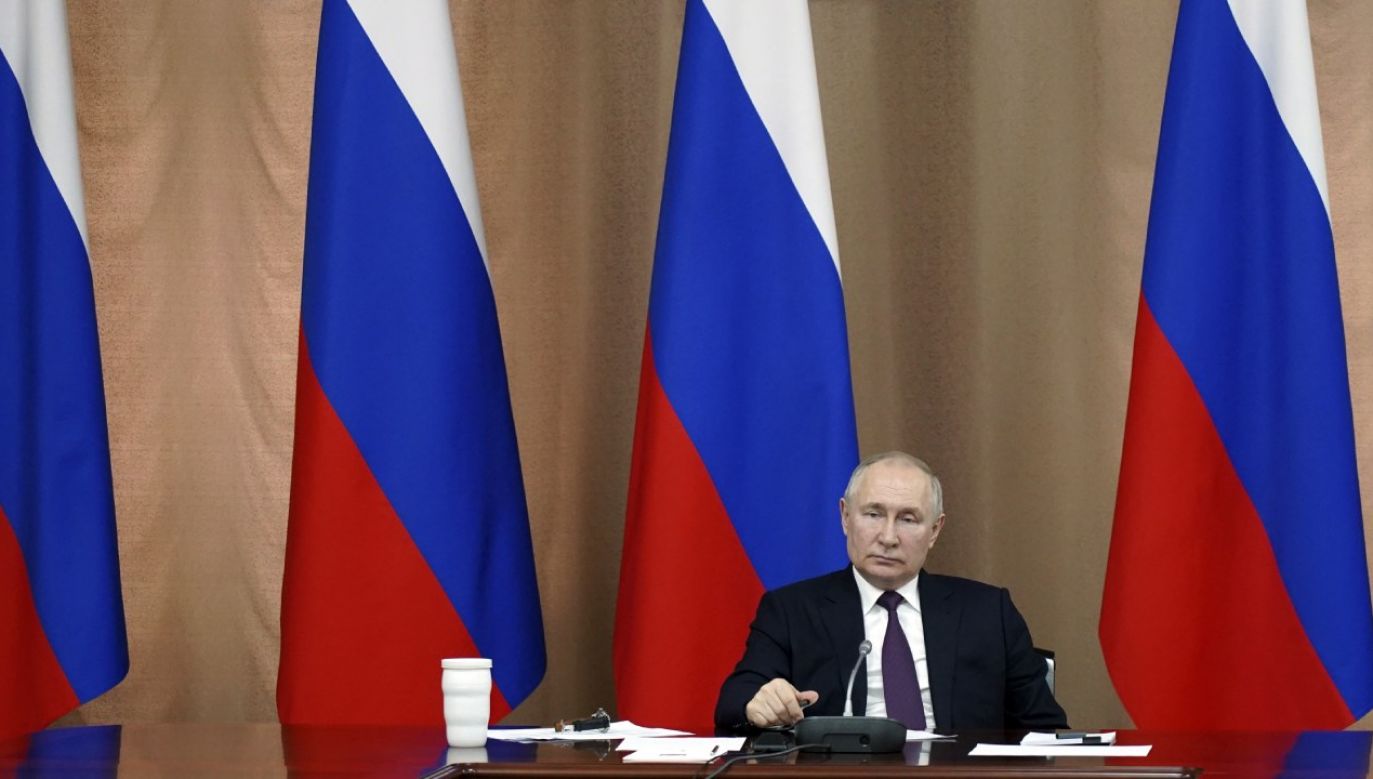 Rosyjski dyktator Władimir Putin rozprawia z realną i rzekomą opozycją (fot. PAP/EPA/TATIANA BARYBINA / SPUTNIK / KREMLIN POOL)