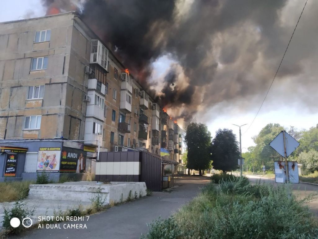 У выніку абстрэлу Аўдзееўкі 7 ліпеня адзін чалавек загінуў, яшчэ двое паранены. (Фота: УНІАН)