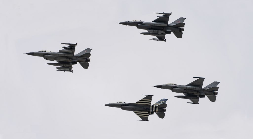 Здымак мае ілюстрацыйны характар. Самалёты «F-16» паветраных сілаў Даніі. Фэрфард, Злучанае Каралеўства. 14 верасня 2019 года. (Фота: Falcon® Photography / Flickr, CC BY-SA 2.0)