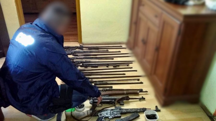 Akcja CBŚP – zatrzymane 63 osoby podejrzane o działanie na nielegalnym rynku broni
