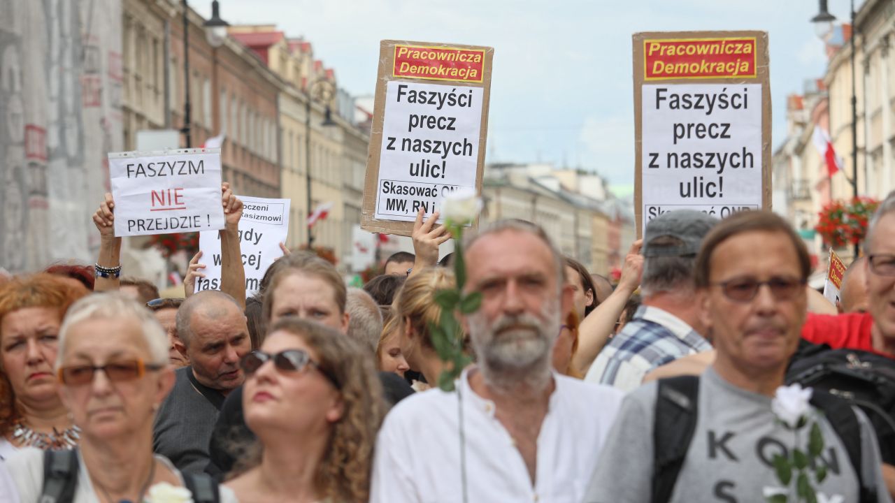 Obywatele RP chcą zablokować Marsz Niepodległości (fot. PAP/Leszek Szymański)