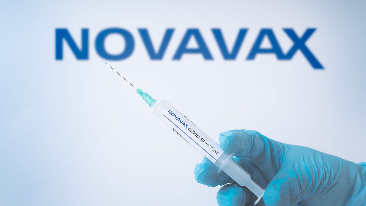Novavax planuje zacząć dostarczać szczepionki do UE pod koniec 2021 r. (fot. Shutterstock) Novavax planuje zacząć dostarczać szczepionki do UE pod koniec 2021 r. (fot. Shutterstock)