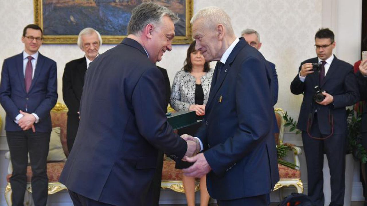 Kornel Morawiecki podkreślił wyjątkowość polsko-węgierskiej więzi oraz solidarność między obydwoma narodami (fot. Kancelaria Sejmu/Łukasz Błasikiewicz) Kornel Morawiecki podkreślił wyjątkowość polsko-węgierskiej więzi oraz solidarność między obydwoma narodami (fot. Kancelaria Sejmu/Łukasz Błasikiewicz)