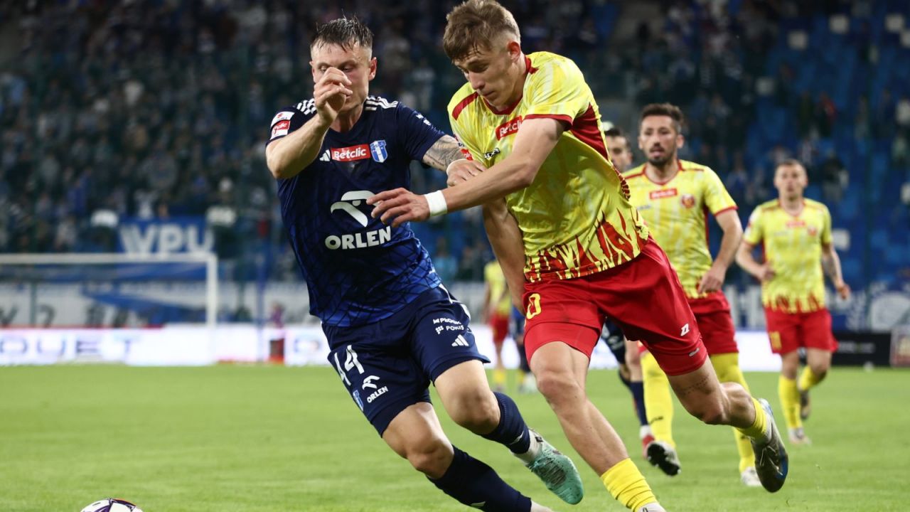 Sprawdź wyniki 30. kolejki Betclic 1 Ligi (fot. PAP/Leszek Szymański)