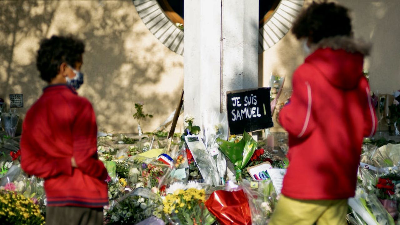 Uczeń, który stwierdził, że Samuel Paty zasłużył sobie na śmierć, został wyrzucony ze szkoły (fot. A.Meunier/Getty Images) Uczeń, który stwierdził, że Samuel Paty zasłużył sobie na śmierć, został wyrzucony ze szkoły (fot. A.Meunier/Getty Images)