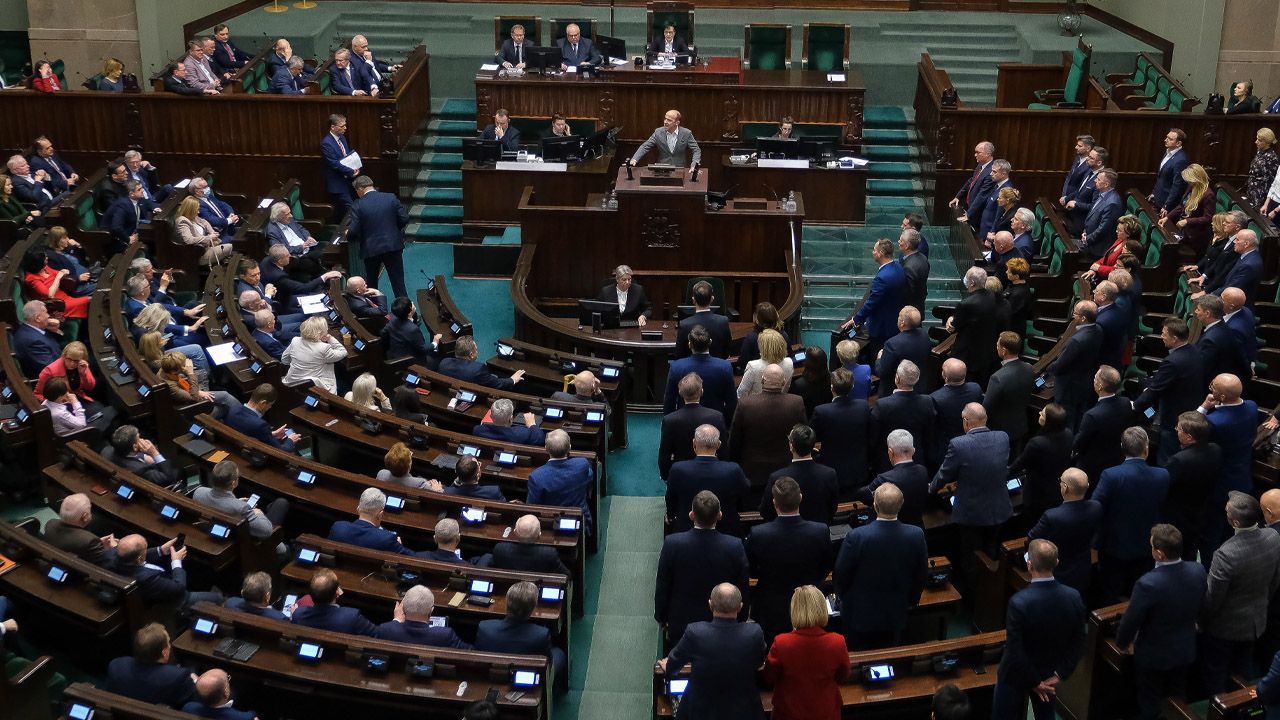 Do Sejmu weszłoby sześć ugrupowań (fot. arch. PAP/Mateusz Marek)