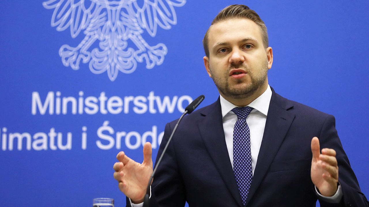 Wiceminister klimatu i środowiska Jacek Ozdoba (fot. arch.PAP/Rafał Guz) Wiceminister klimatu i środowiska Jacek Ozdoba (fot. arch.PAP/Rafał Guz)