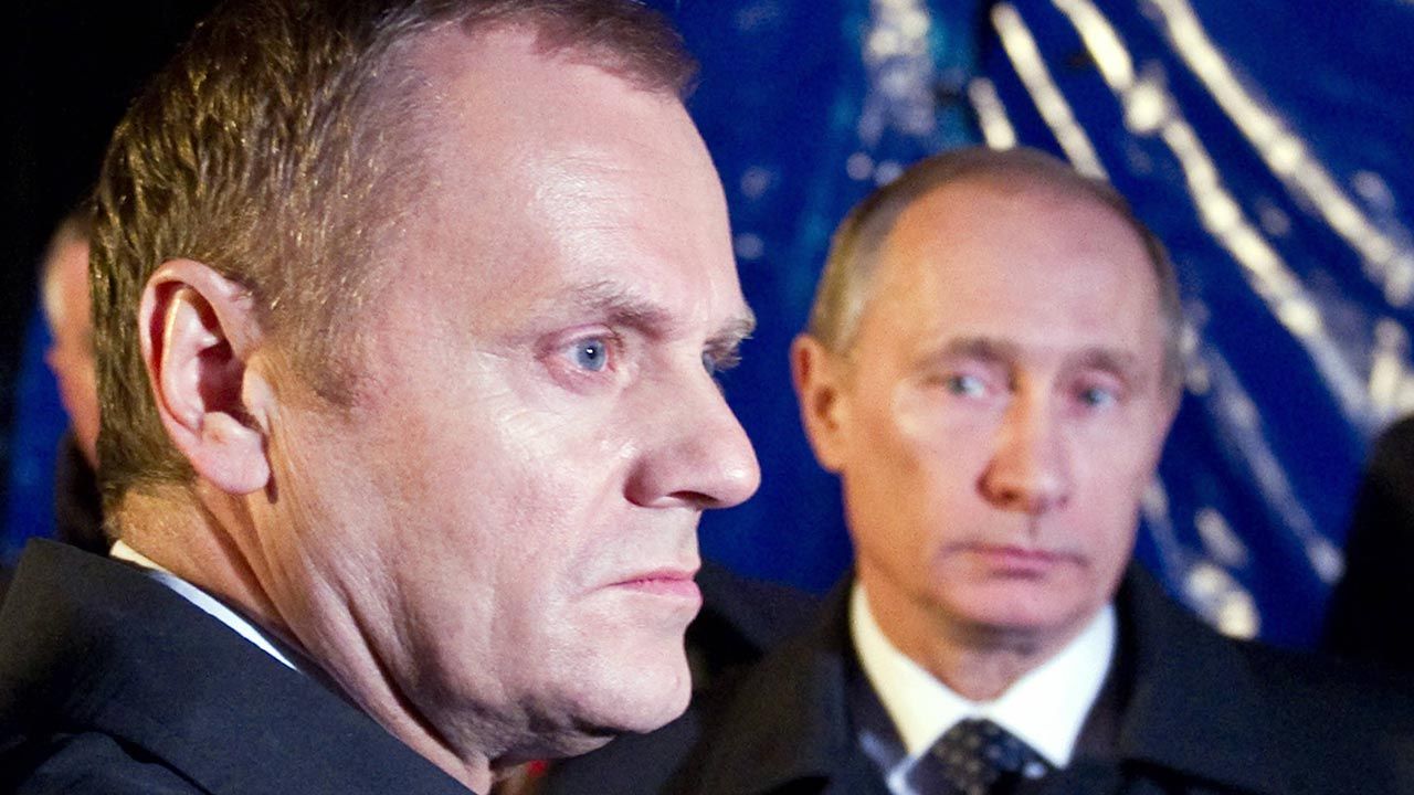 Dlaczego b. premier po 11 latach powtórzył wnioski z raportu Rosjan? (fot. PAP/ITAR-TASS / Maxim Shemetov)