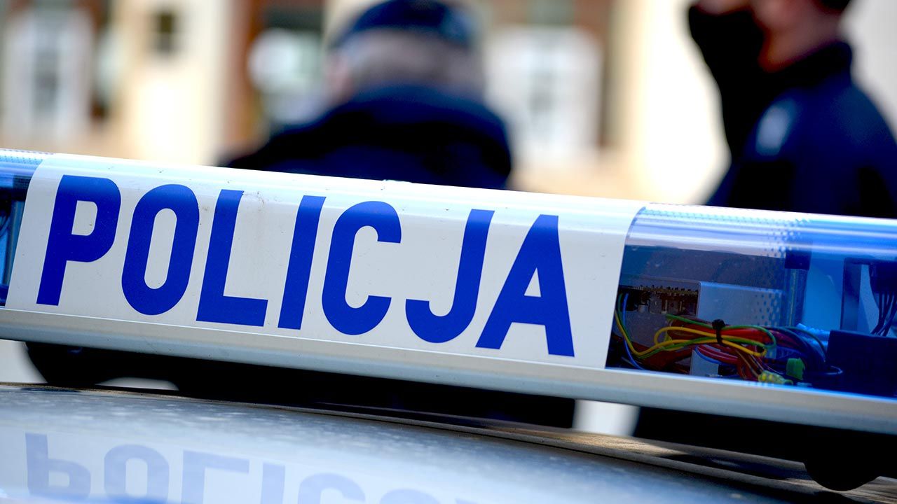 Policja ostrzega przed oszustami (fot. Shutterstock/DarSzach) Policja ostrzega przed oszustami (fot. Shutterstock/DarSzach)