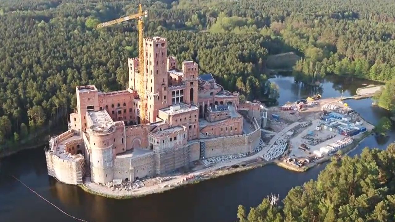 Decyzja Ws Budowy Zamku W Stobnicy Uchylona Brakuje Niezbednych Dokumentow Tvp Info