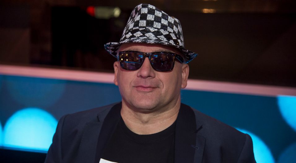Tadeusz Suchlik jest specjalistą od hitów bollywodzkich, a zaśpiewał „Awinion” (fot. TVP)