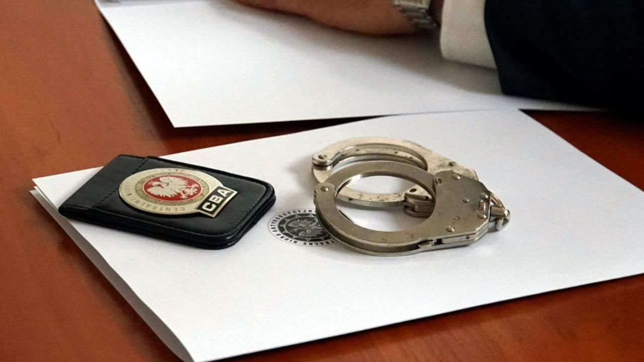 Oskarżeni mieli się dopuścić przestępstwa płatnej protekcji (fot. policja, zdjęcie ilustracyjne) Oskarżeni mieli się dopuścić przestępstwa płatnej protekcji (fot. policja, zdjęcie ilustracyjne)