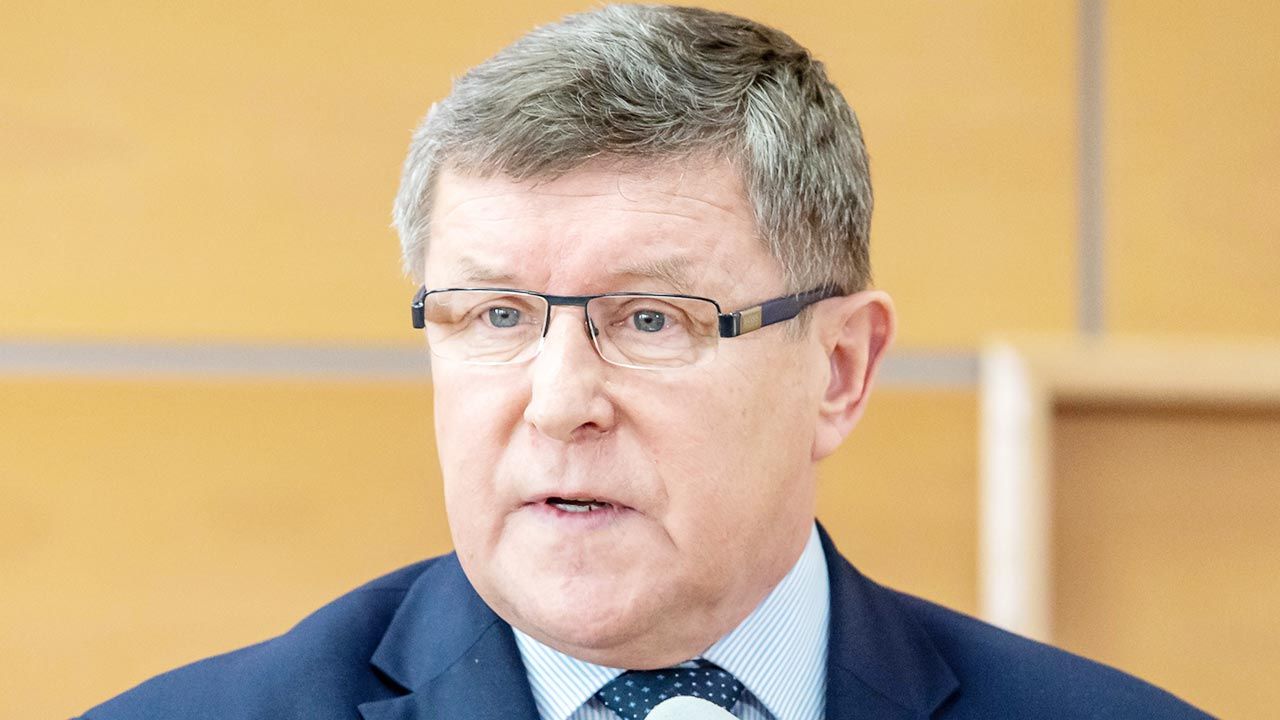 Zbigniew Kuźmiuk w mocnych słowach skomentował postawę części polskich europosłów (fot. PAP/Tytus Żmijewski) Zbigniew Kuźmiuk w mocnych słowach skomentował postawę części polskich europosłów (fot. PAP/Tytus Żmijewski)