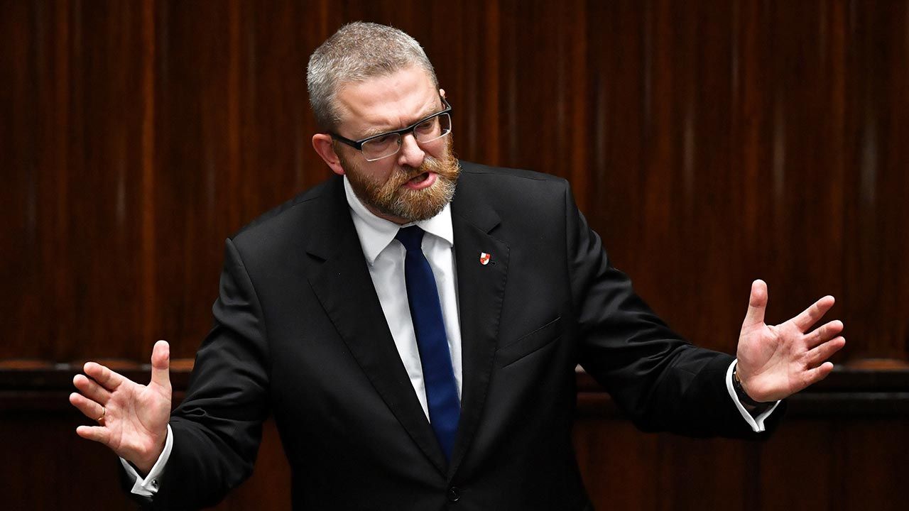 Poseł Konfederacji Grzegorz Braun (fot. PAP/Radek Pietruszka) Poseł Konfederacji Grzegorz Braun (fot. PAP/Radek Pietruszka)