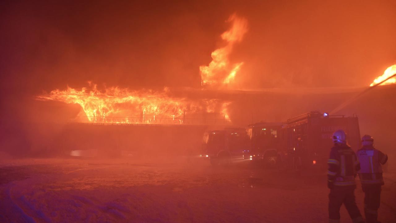 Żaden eksponat nie przetrwał pożaru (fot. Feuerwehr Langenfeld) Żaden eksponat nie przetrwał pożaru (fot. Feuerwehr Langenfeld)