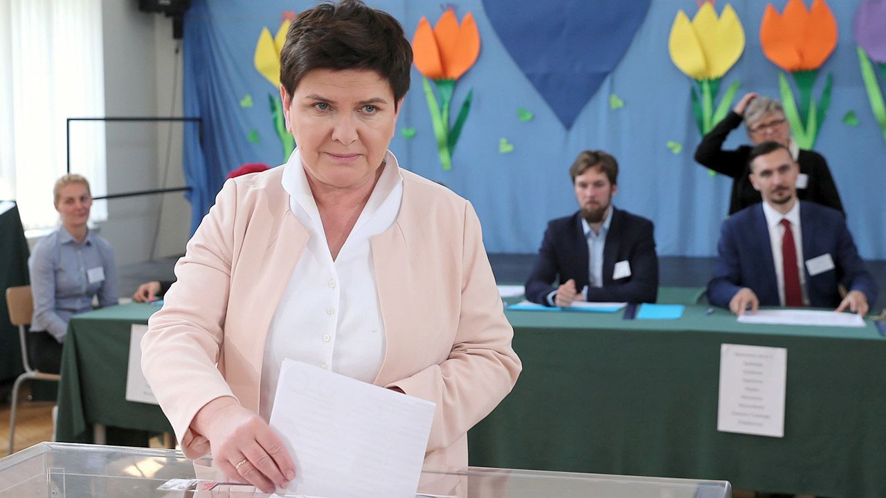 W okręgu małopolsko-świętokrzyskim Beatę Szydło poparł niemal co trzeci głosujący (fot. PAP/Andrzej Grygiel)