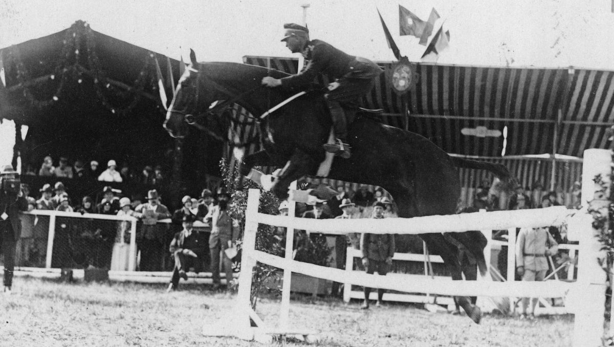 Karol Rómmel podczas zawodów w Nicei (fot. domena publiczna) Karol Rómmel podczas zawodów w Nicei (fot. domena publiczna)