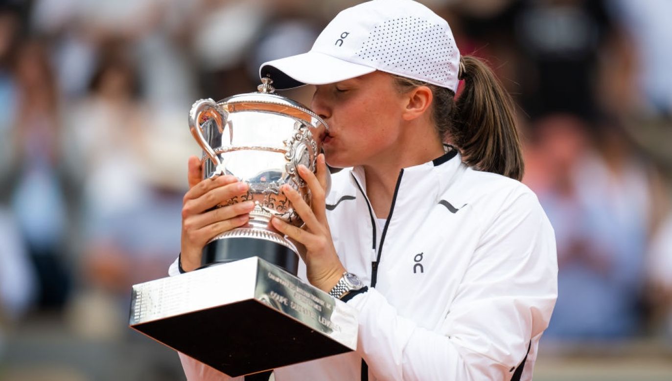 22-letnia Iga Świątek wygrała French Open po raz trzeci w karierze. (fot Getty Images)
