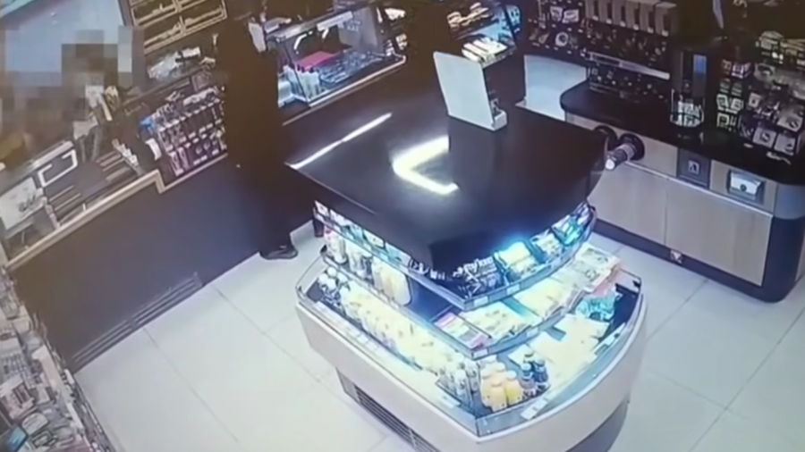 Oborniki: napad na stacje paliw, zatrzymano 28 i 24-latka (fot. KPP Oborniki)